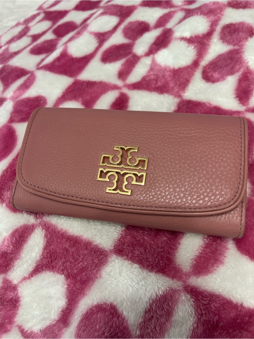 Tory Burch Dusty Rose Pebbled Leather Wallet with Gold Logo